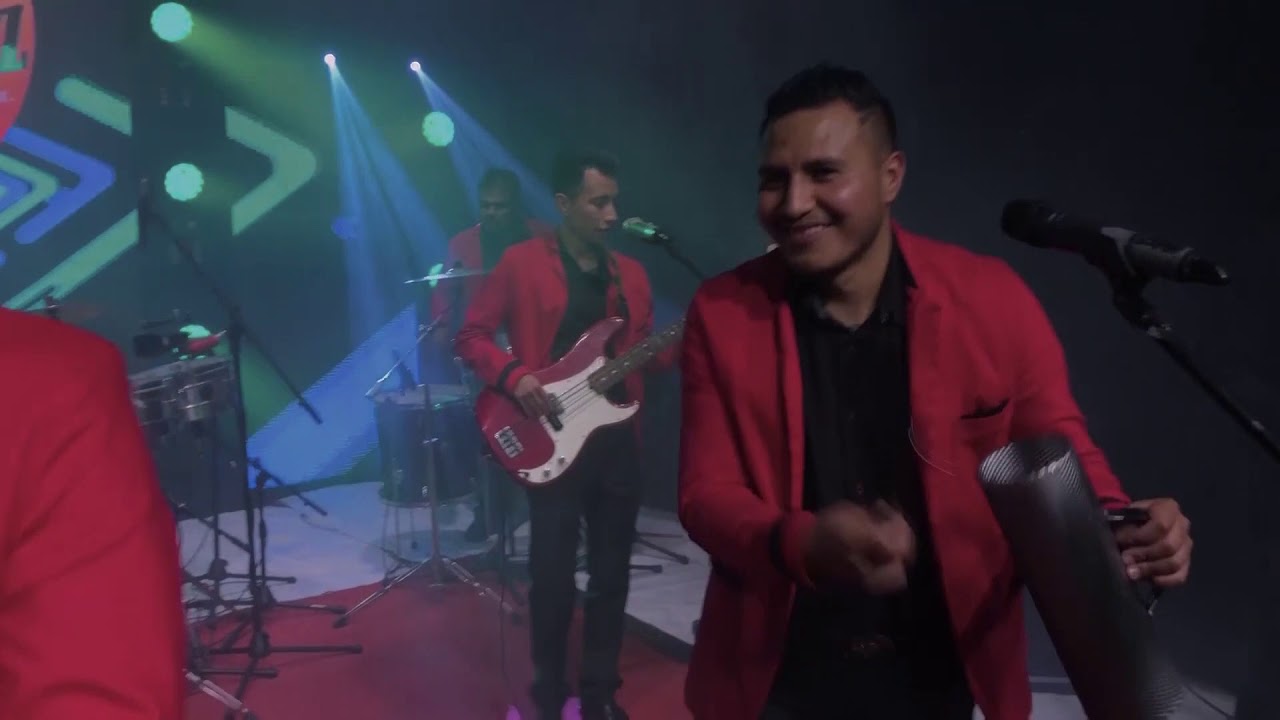 Ritmo Santacruz - Juguito De Piña (Video Musical) [En Vivo]
