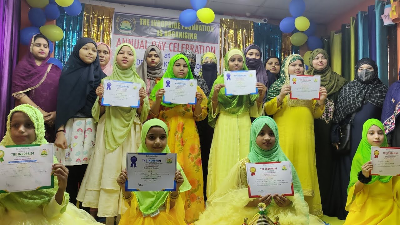 The Indopride Girls Student performing on the nazm 