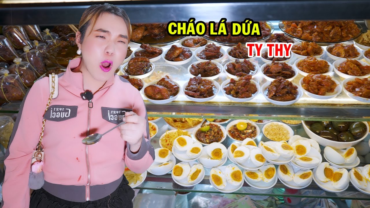 Ty Thy đi cầu Ph&uacute; Mỹ ăn ch&aacute;o trắng l&aacute; dứa ngon lắm - Ty Thy Vlog Gỏi đu đủ