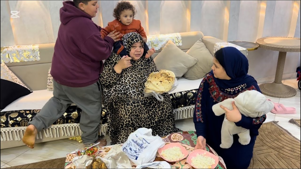 ام جني خلاص انا هسيب العيال وابوهم وهطفش معدش عندي دم ولا احساس ولا مسوليه عشان خاطر يزن👌😂✌️