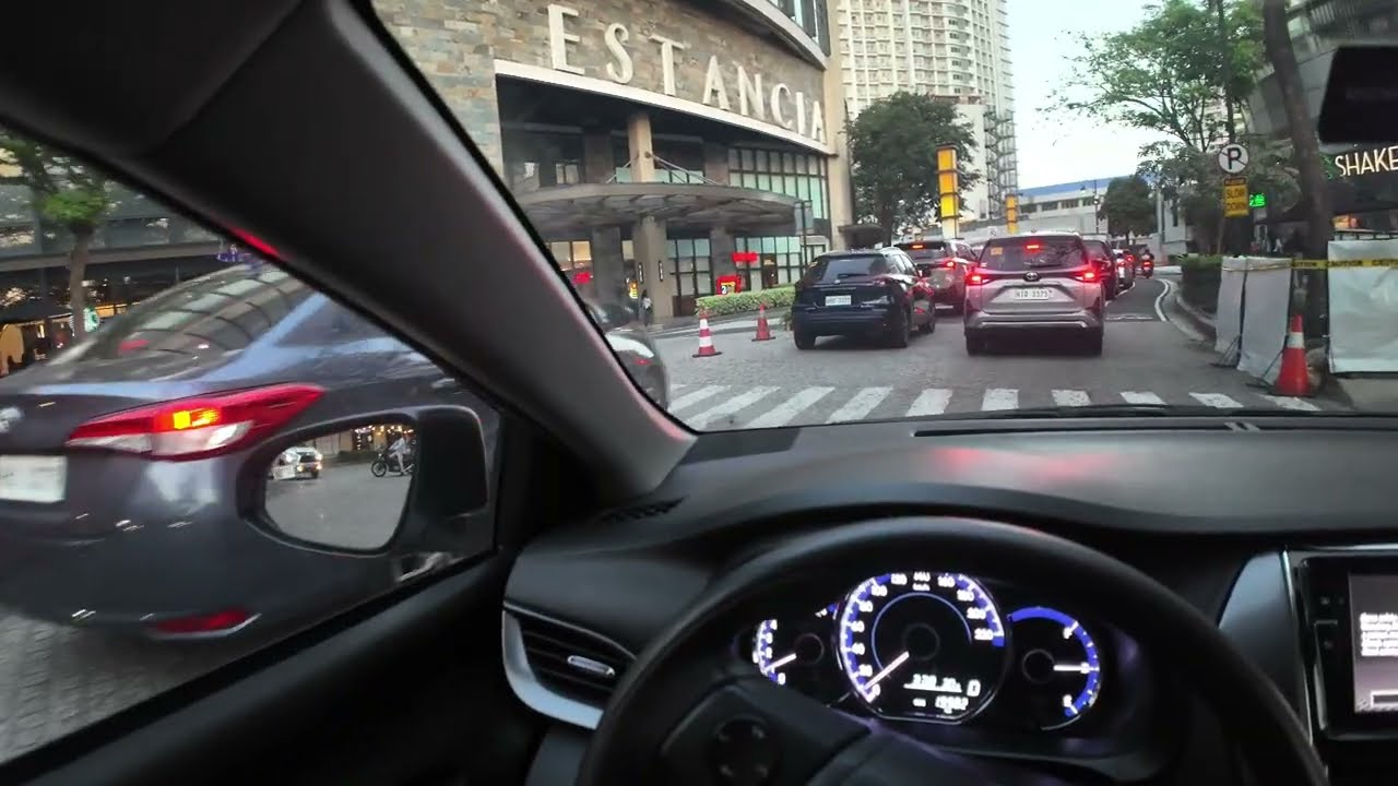 🚘 POV Toyota Vios Drive: Driving Thru Starbucks During RUSH HOUR.. | Pasig