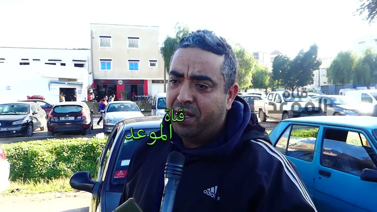 هابط بمائة مليون لسوق السيارات  على خاطر يحب يشري كرهبة ب250 و 300 مليون