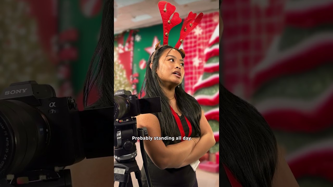 Student Job: Santa&rsquo;s Village 🎅🏼 #Skit #Student #Job #Christmas #StreetCents