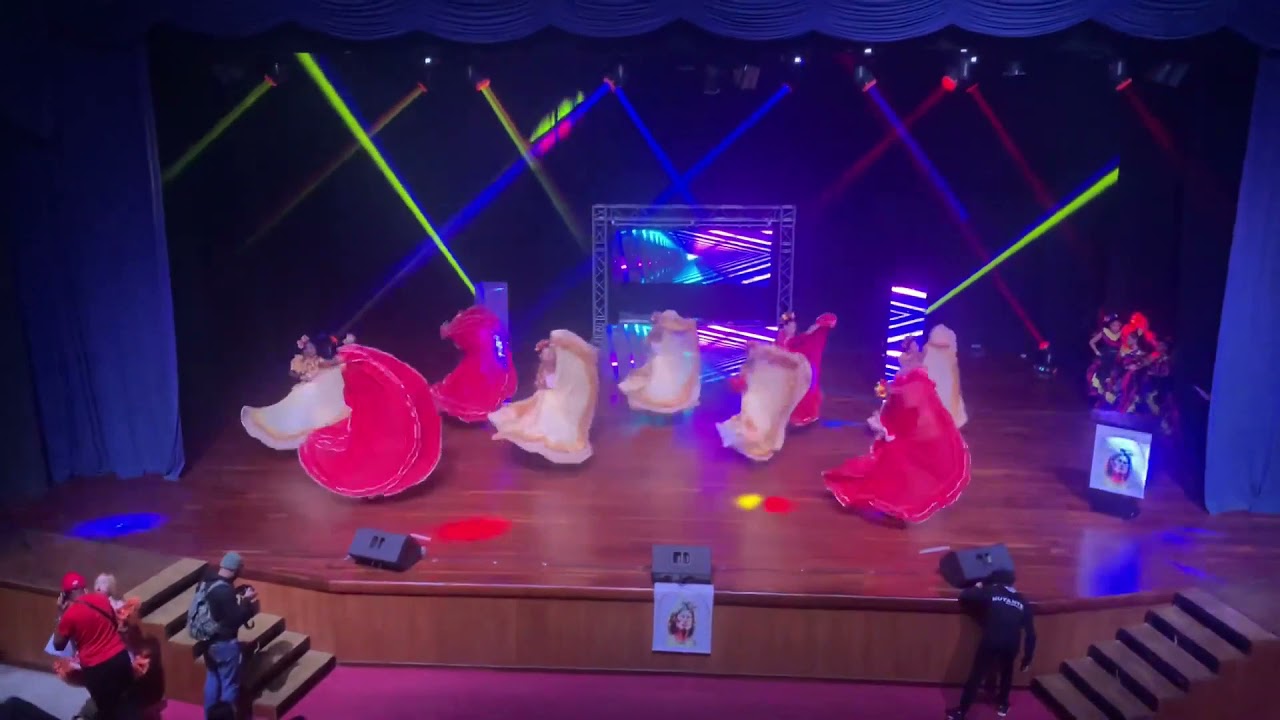 Opening Danzas Mariara/ Mara internacional de platino - La casa del artista