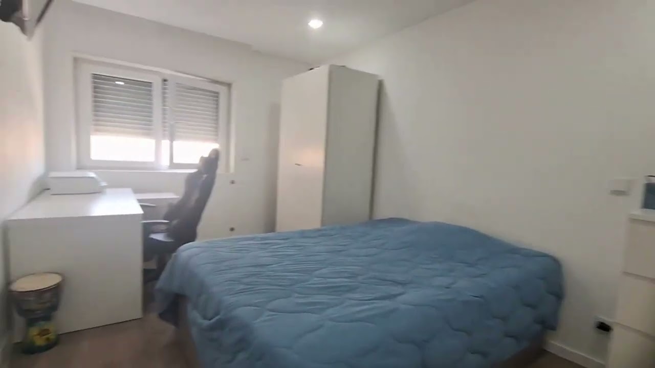 Apartamento T3 nos Fidalguinhos com 2 estacionamentos - Barreiro.