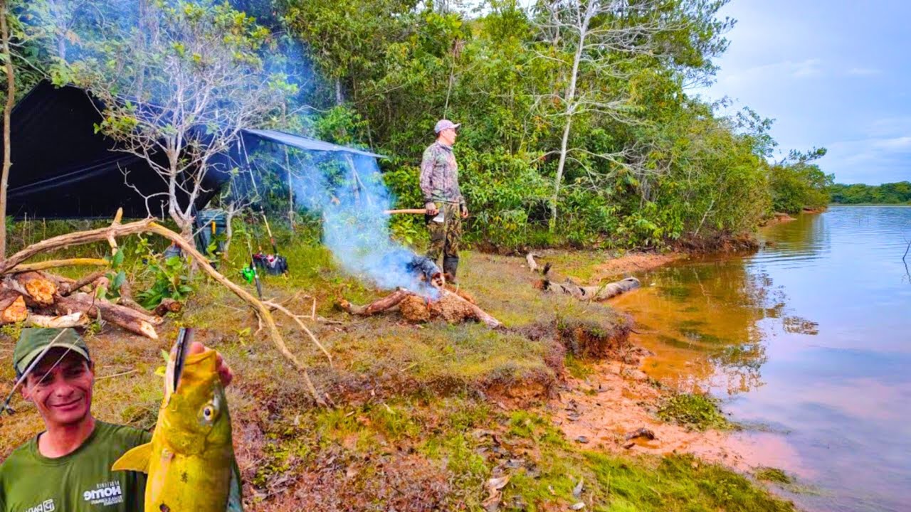 Acampamento na beira da lagoa com janta de peixe assado e muita chuva durante a madrugada