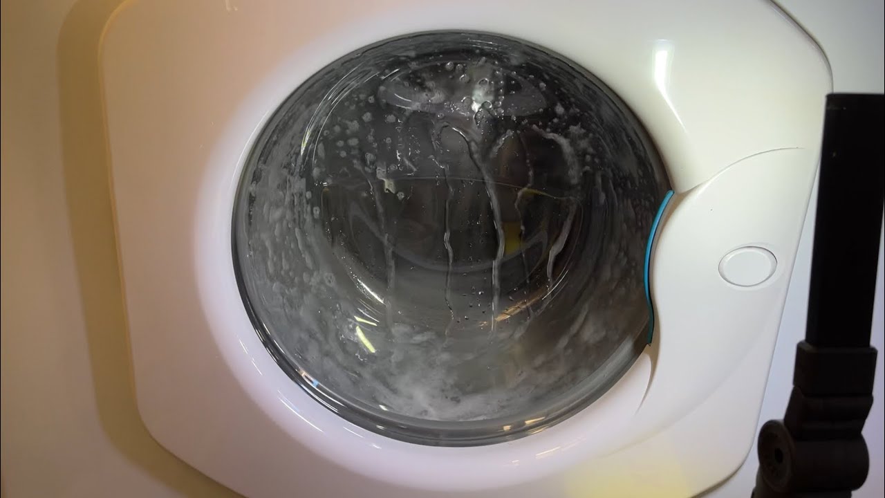 Creda W120VW rinses and GOES BALLISTIC ON FINAL SPIN with bathmats