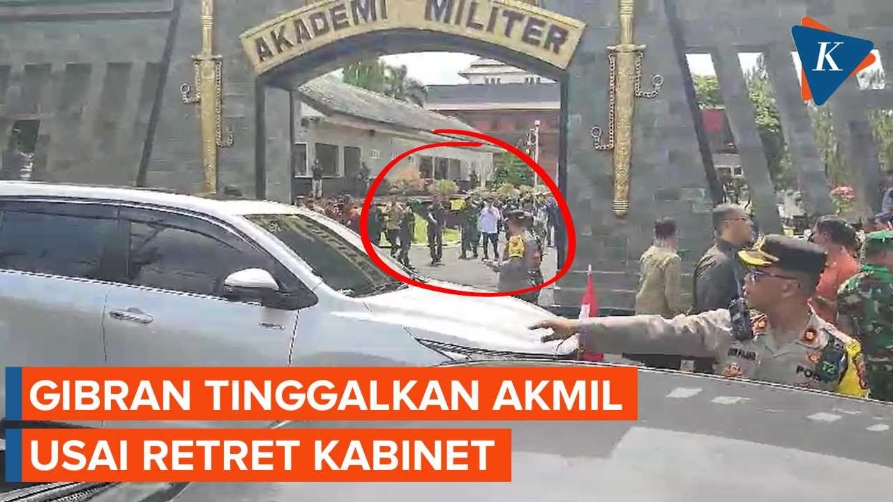 Gibran Tinggalkan Akmil Magelang, Disambut Warga dan Bagi-bagi Buku