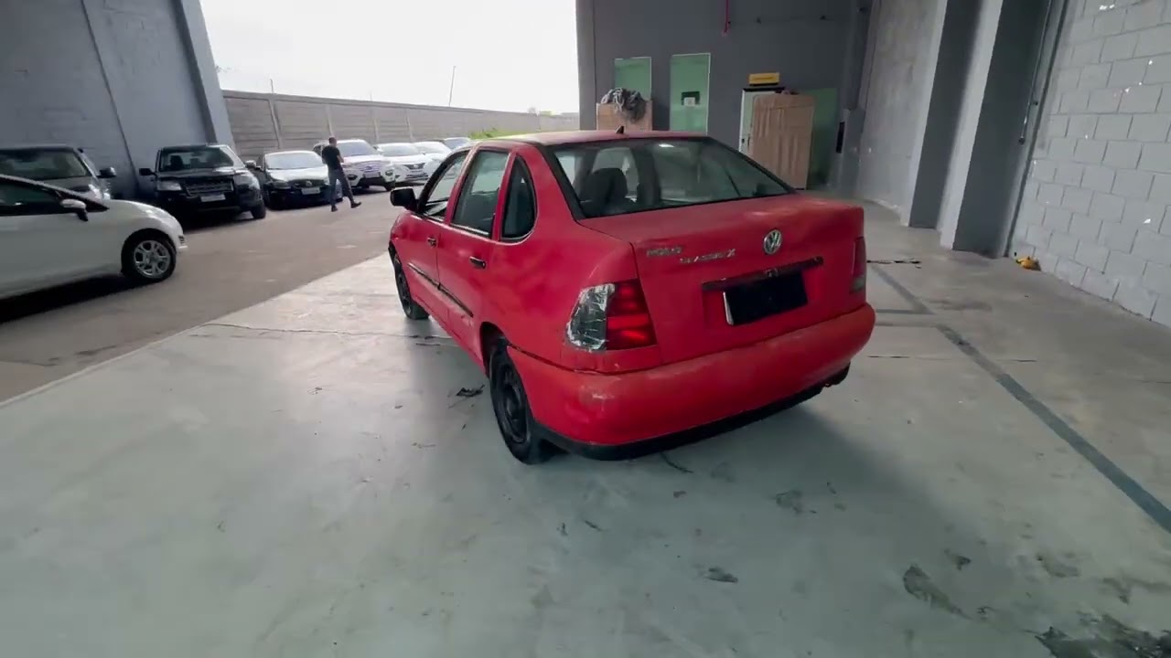 LEIL&Atilde;O PRIVADO VOLKSWAGEN POLO CLAS. 1.8 MI 1997