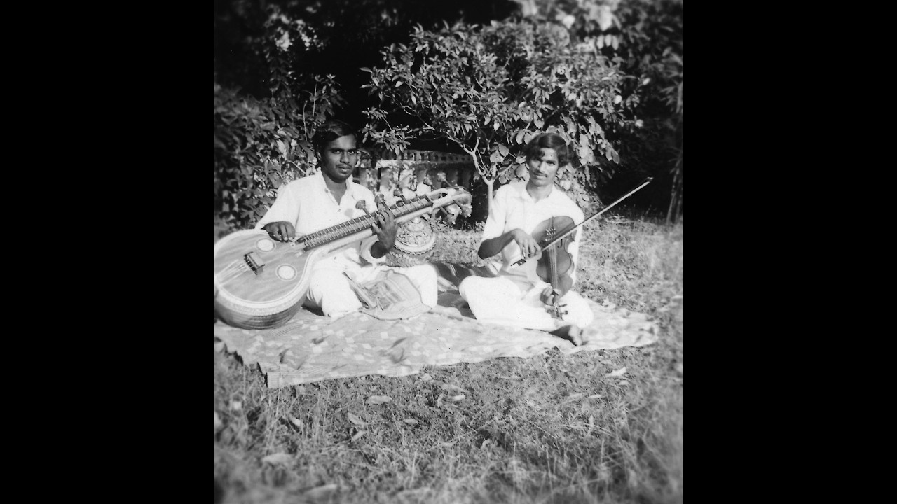 A. John Britto Kriti Ambavani und Tani Avarthanam mridangam solo by Sundar Hariharan