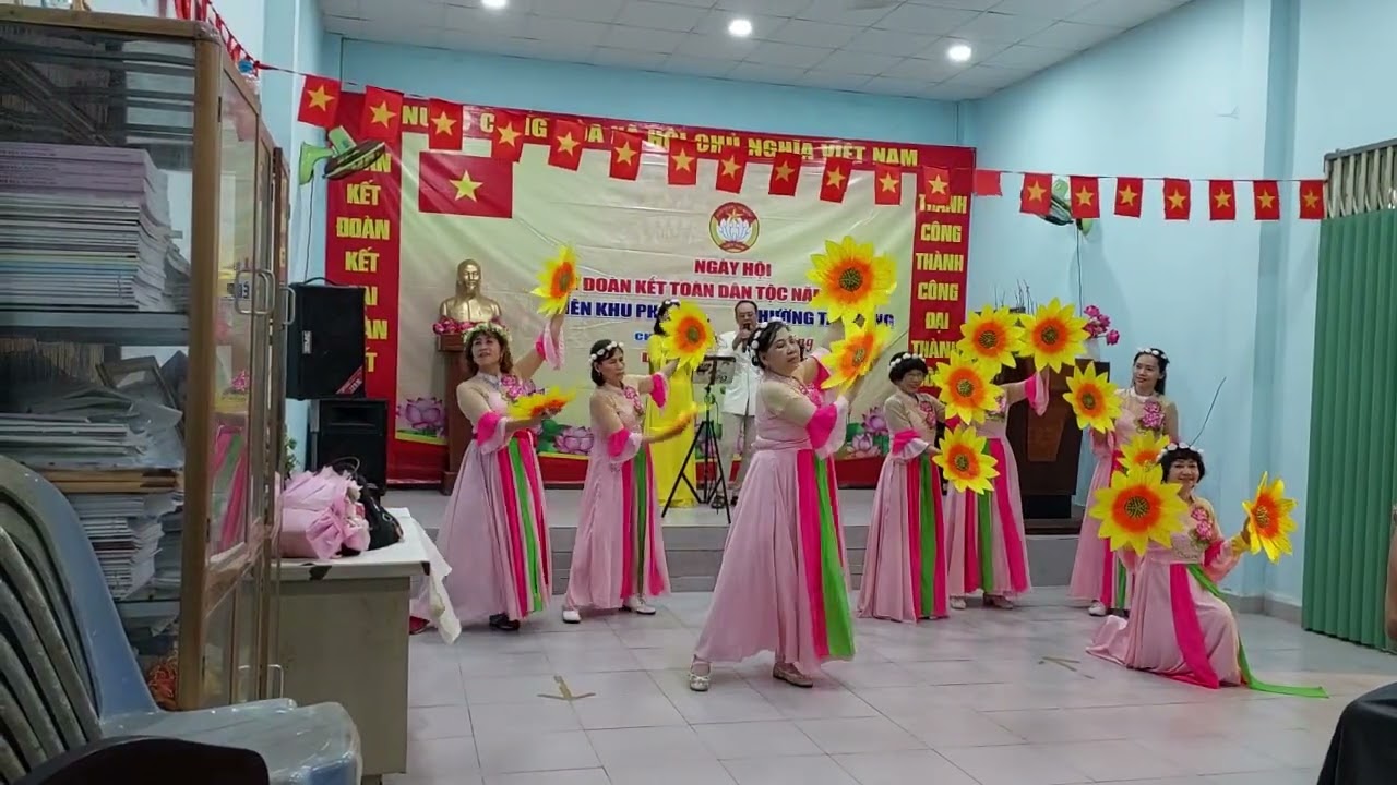Tình ca mùa xuân