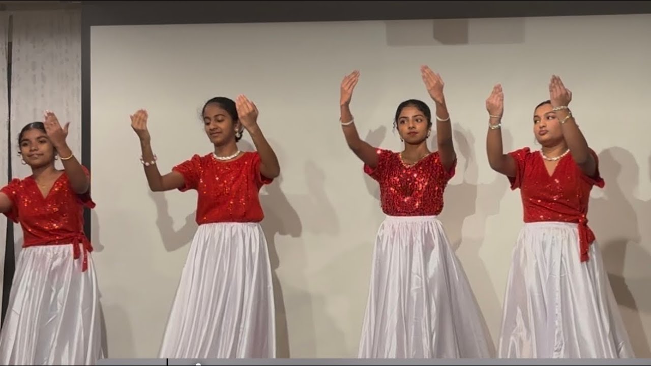 Mazhayilum veyililum kandu - Christmas Dance