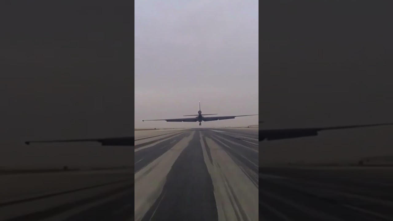 The U2 Dragon Lady Landing &ndash; Incredible Footage
