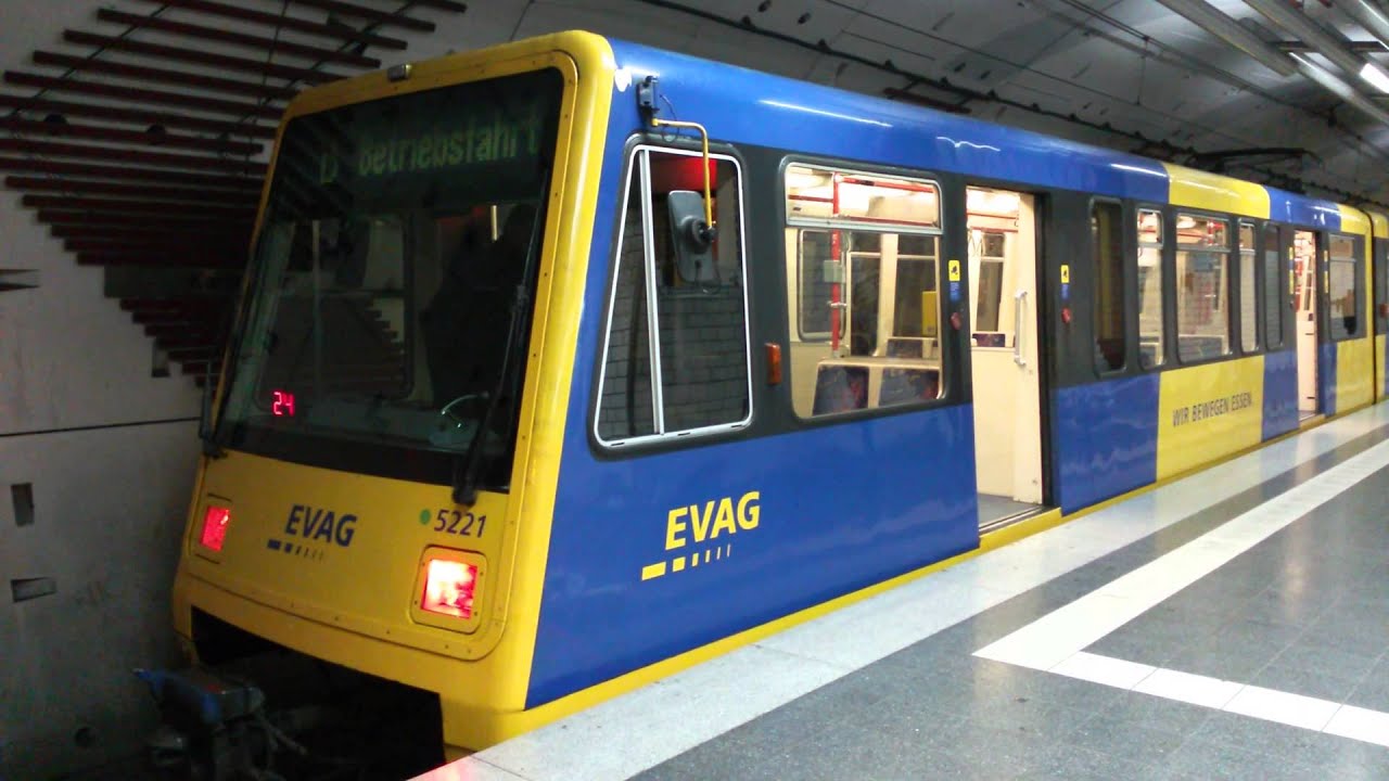 Kaputte EVAG U-Bahn am Karlsplatz