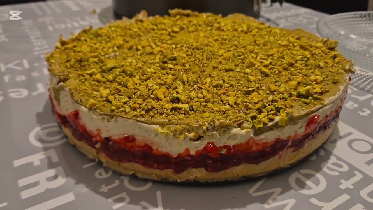 TORTA OD PISTACIJA I MALINA- fina, kremasta i bez pečenja   #pistachio #malina