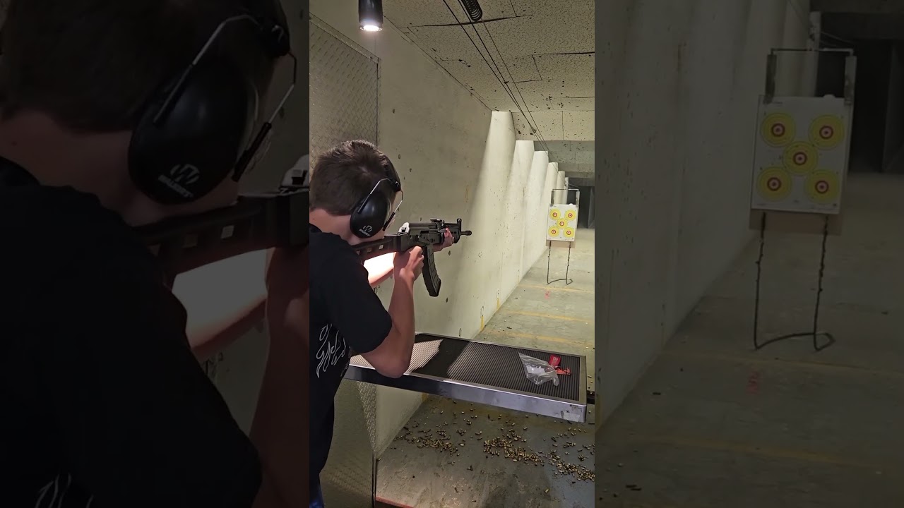 Romanian WASR-10 7.62×39 мм  This weapon serves as a civilian AK-47.