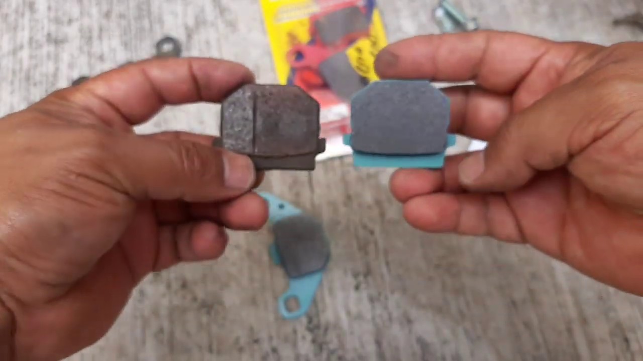 CAMBIANDO LAS PASTILLAS DE LOS FRENOS DE AN125 Suzuki