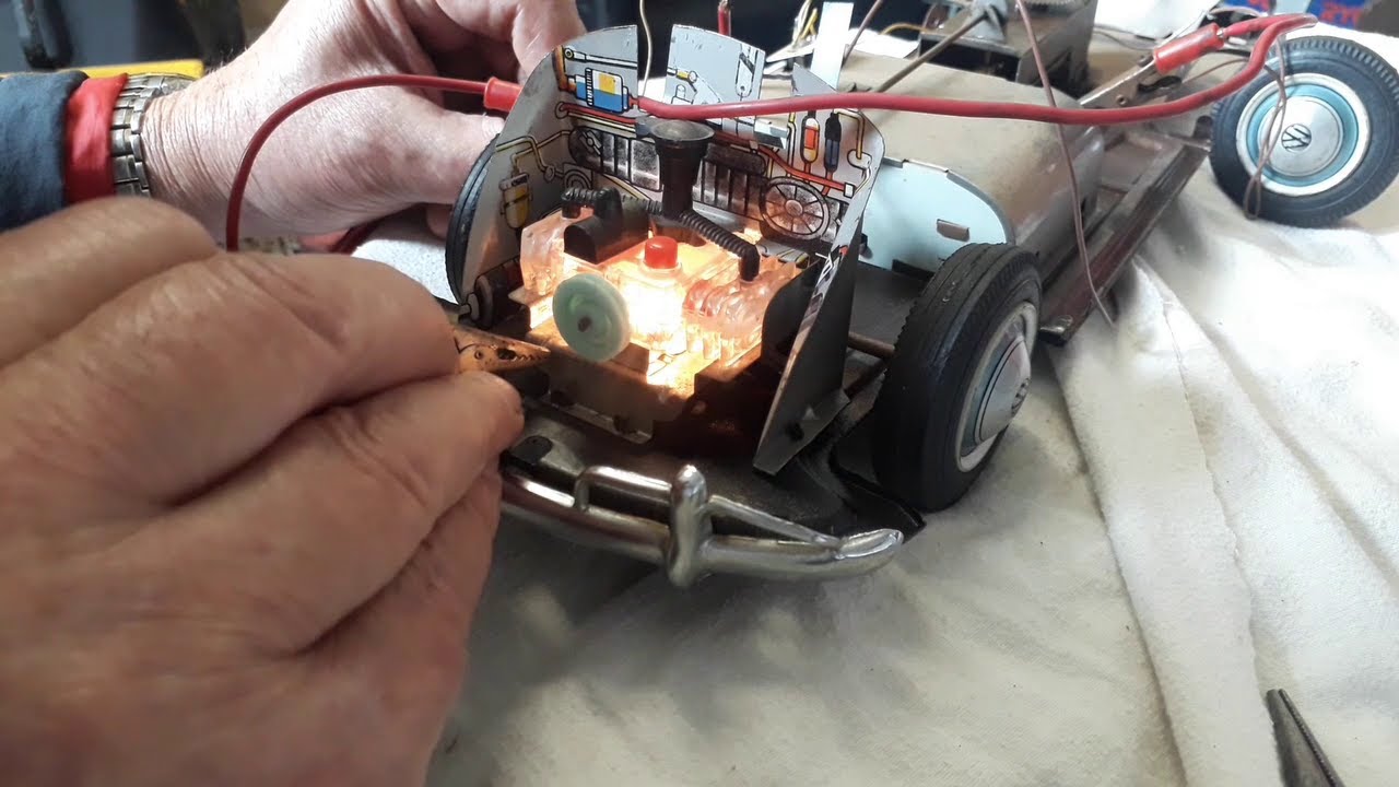 VW Beetle Tin Toy 1960 repair Part 1