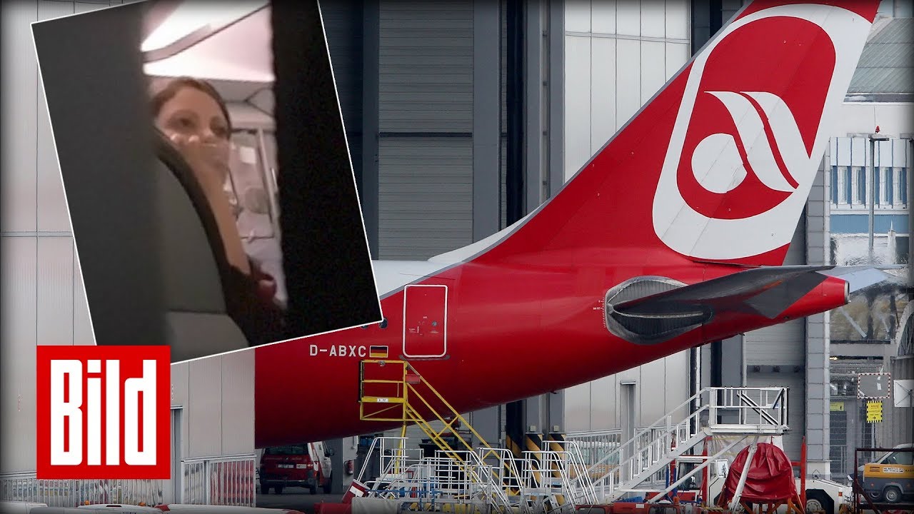 Air Berlins trauriger Abschied - Stewardess verabschiedet sich weinend