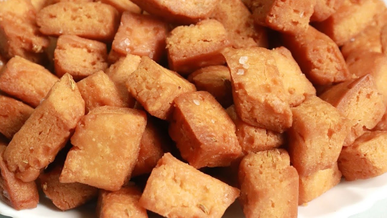चाय के साथ कुछ हल्का फुल्का😍 खाने का मन करे तो झटपट बनाएं। Crispy tasty snacks recipe ।