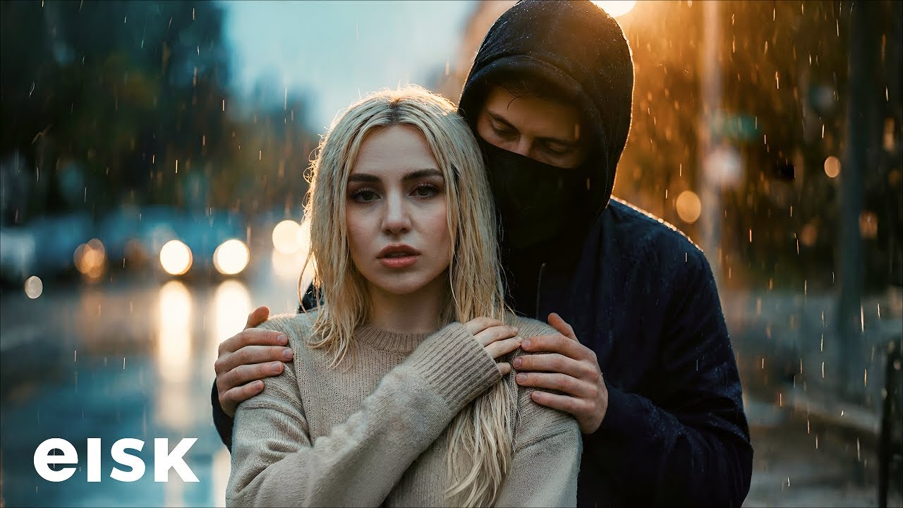 Elian Skye - WOULD YOU STAY (Official Lyrics Video)