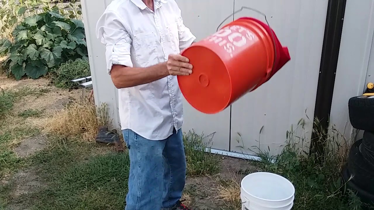 Bucket bud trimmer