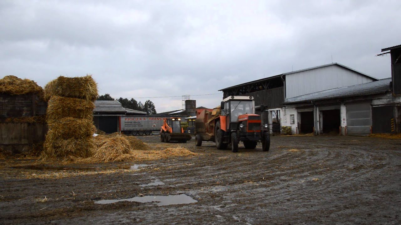 První Zemědělská a.s Tuněchody   Krmení skotu /ZETOR / CLAAS/ *1080 HD*