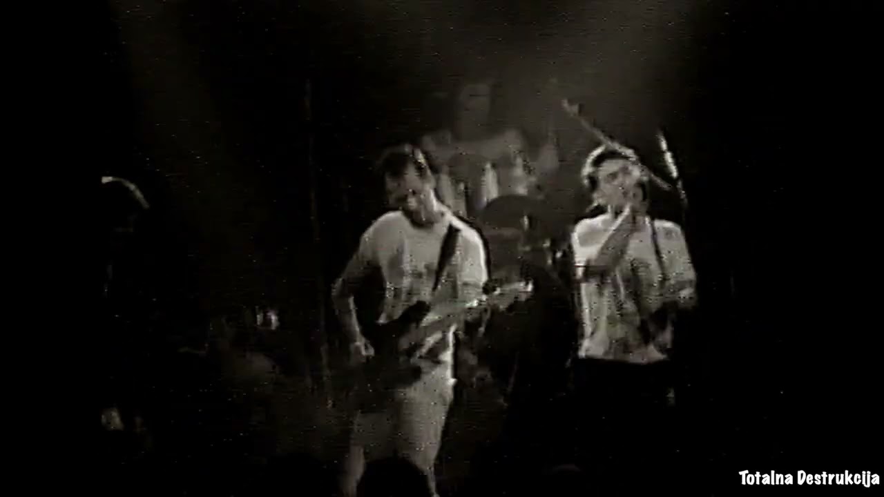 Totalna Destrukcija - A Šta Ću Sad (Obrada Buzzcocks)