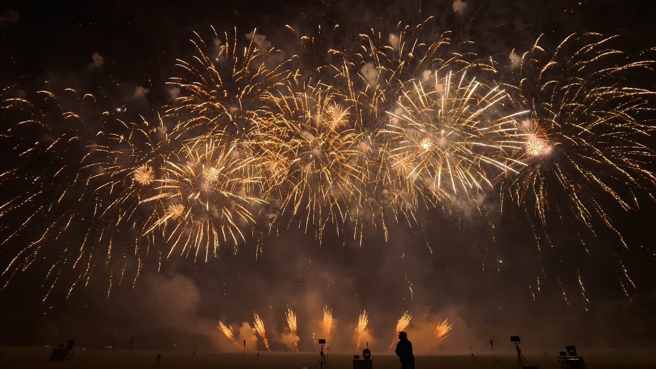 Hatfield House Firework Champions 2025 (Fully Fused Fireworks)