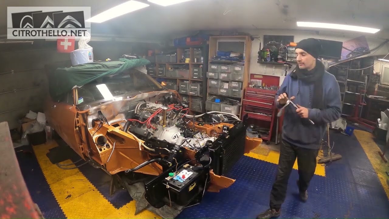 CITROEN SM 1973 MR. ELLWOOD. MECHANIC RESTORATION PART 4. OLDTIMER CARS.