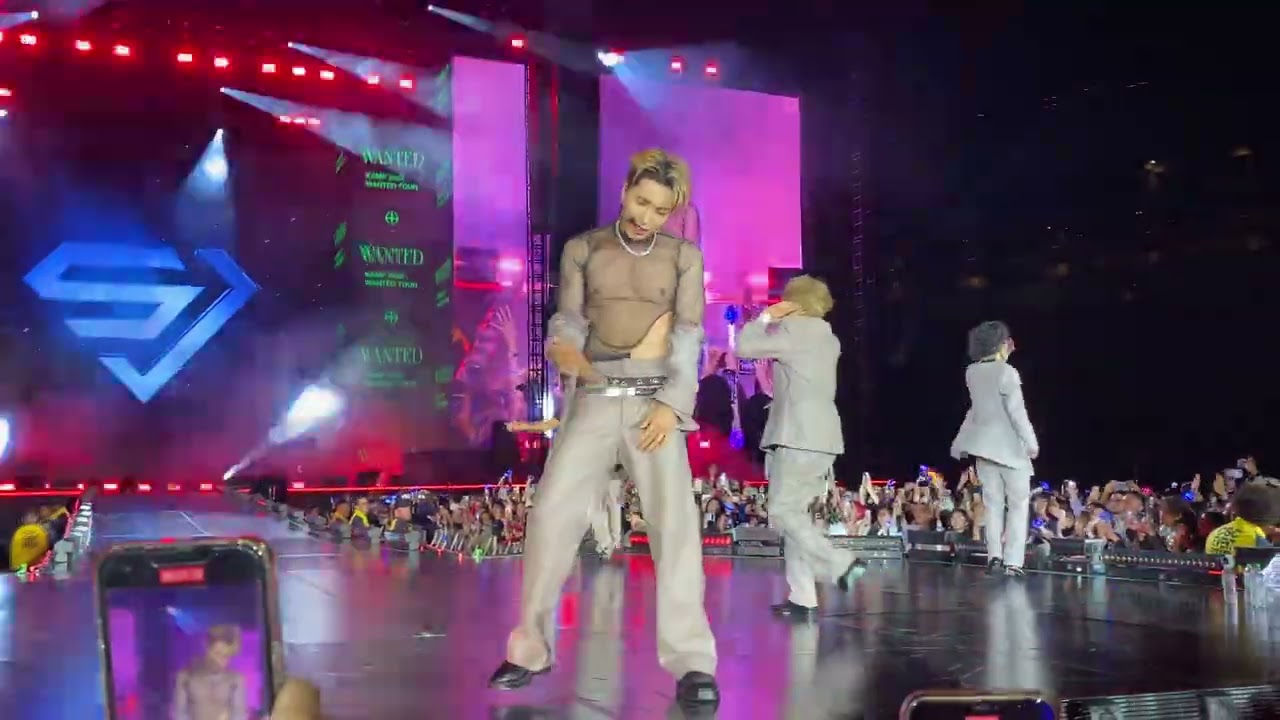 SUPER JUNIOR ‘Bonamana’ Pasadena Rose Bowl KAMP 2022