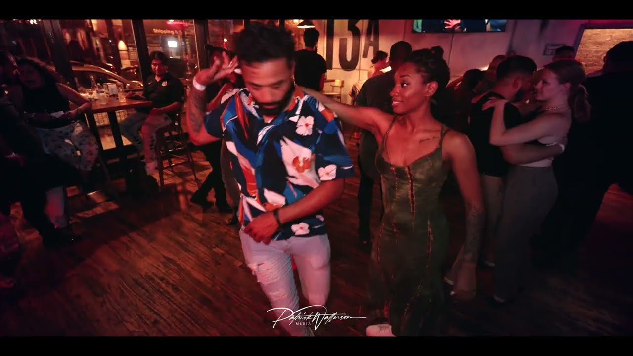 Latin Street Music & Dancing at Vintage Bar: Daniel + Sierra