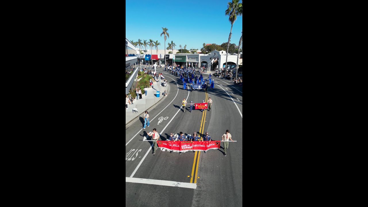 La Jolla Christmas Parade, 2025