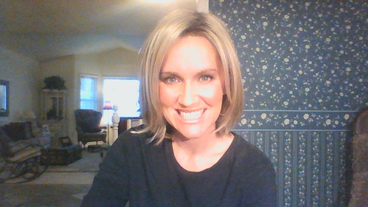 JON RENAU: KRISTEN WIG--(SHADED PRALINE) PLUS STYLING OPTIONS