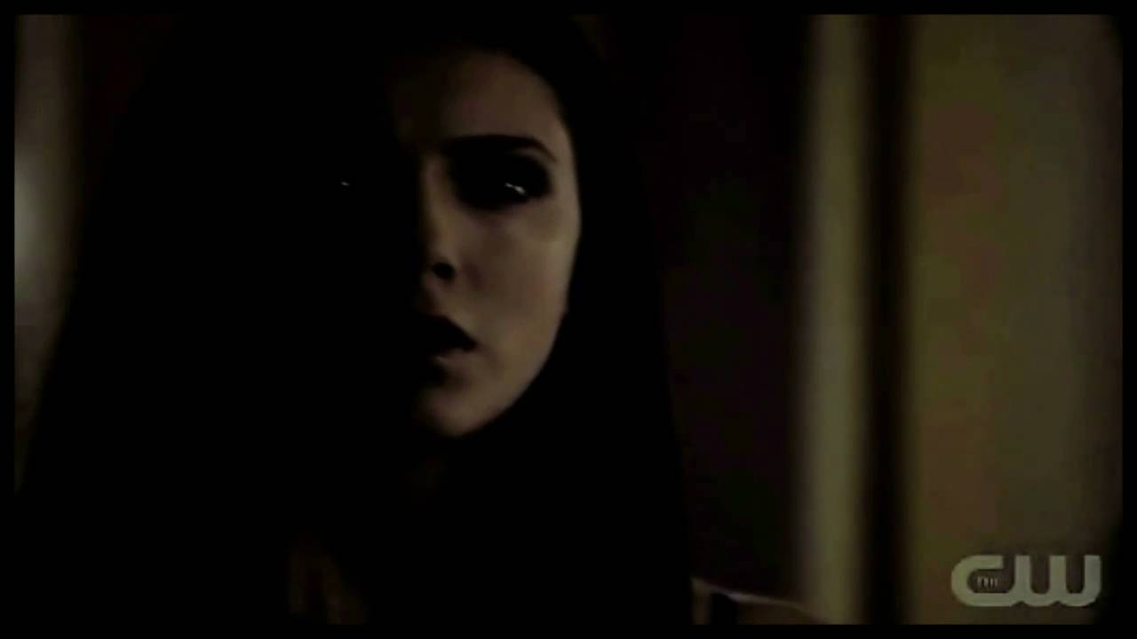 The Vampire Diaries // Elena & Damon (&Stefan) AU