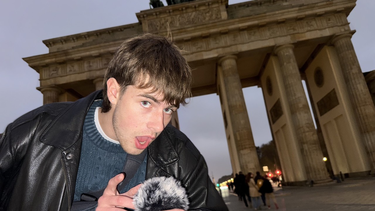 ASMR IN PUBLIC | BERLIN [German]