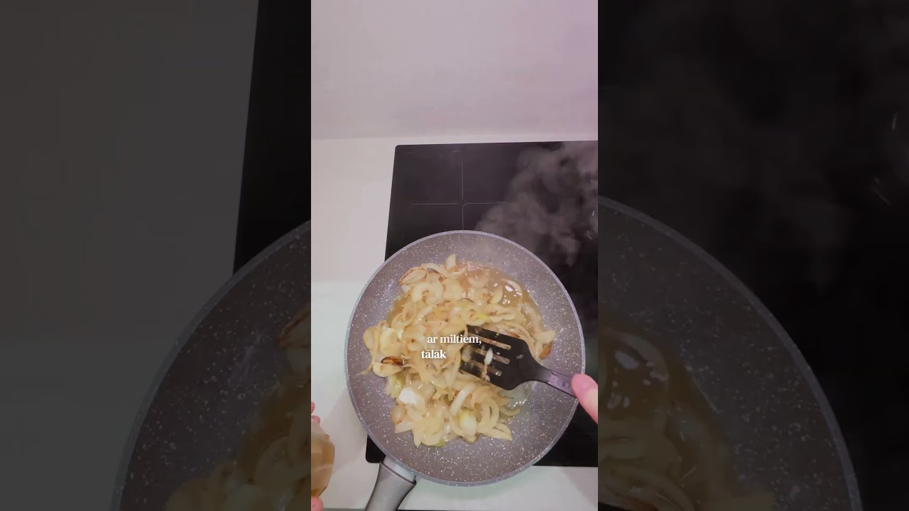 Cūkas fileja ar sīpolu mērci