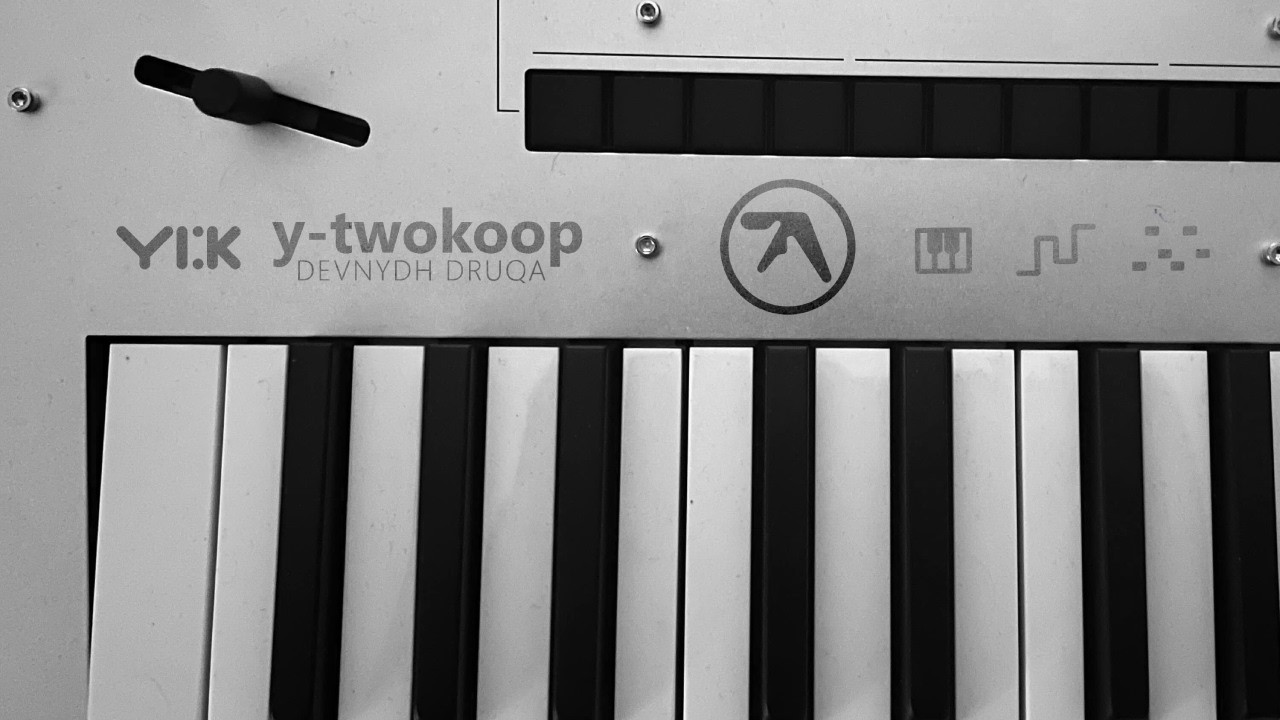 y-Twokoop - DEVNYDH DRUQA (Aphex Twin's drukQs Rework)