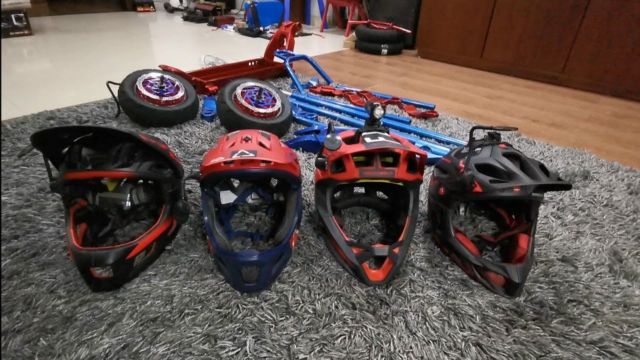 Best Helm/Helmet Buat E-scooter Met Parachute, Met Parachute MCR, Leatt DBX 3.0 & Fox Proframe