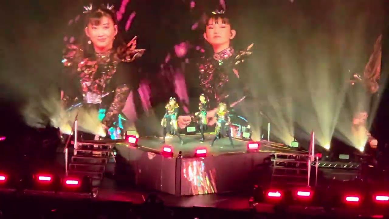 Babymetal - メタり！！(with Kami Intro - Mohegan Sun Arena 6/27/25)