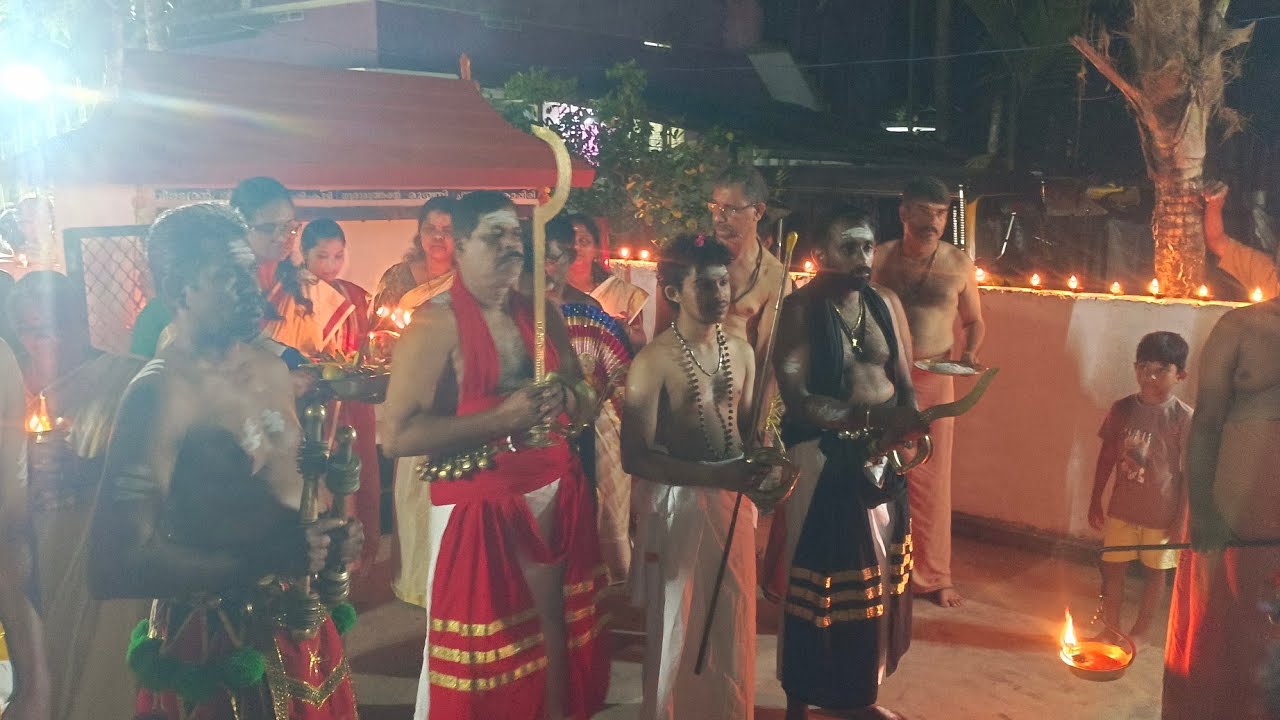 കല്ലാറ്റ് ഭഗവതി ക്ഷേത്രത്തിലെ എഴുന്നള്ളിപ്പ്....