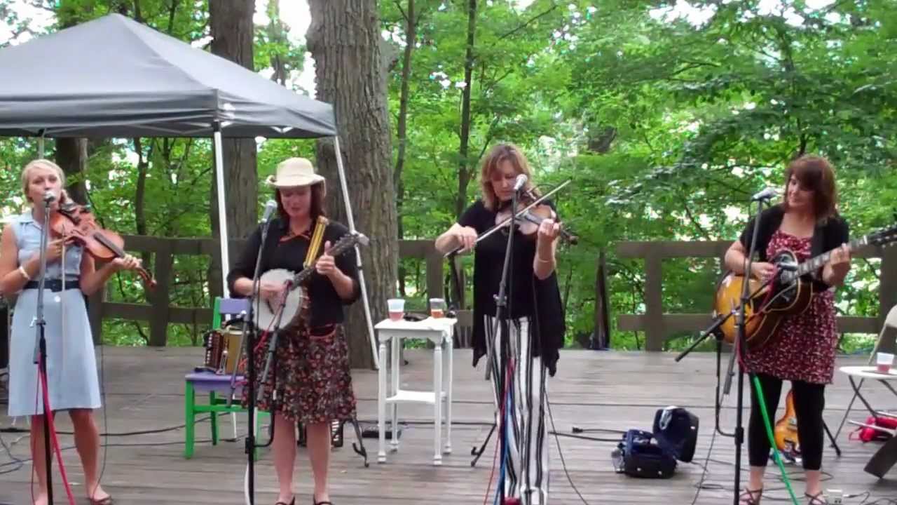 Grand Texas - Jambalaya (On the Bayou) - The Magnolia Sisters