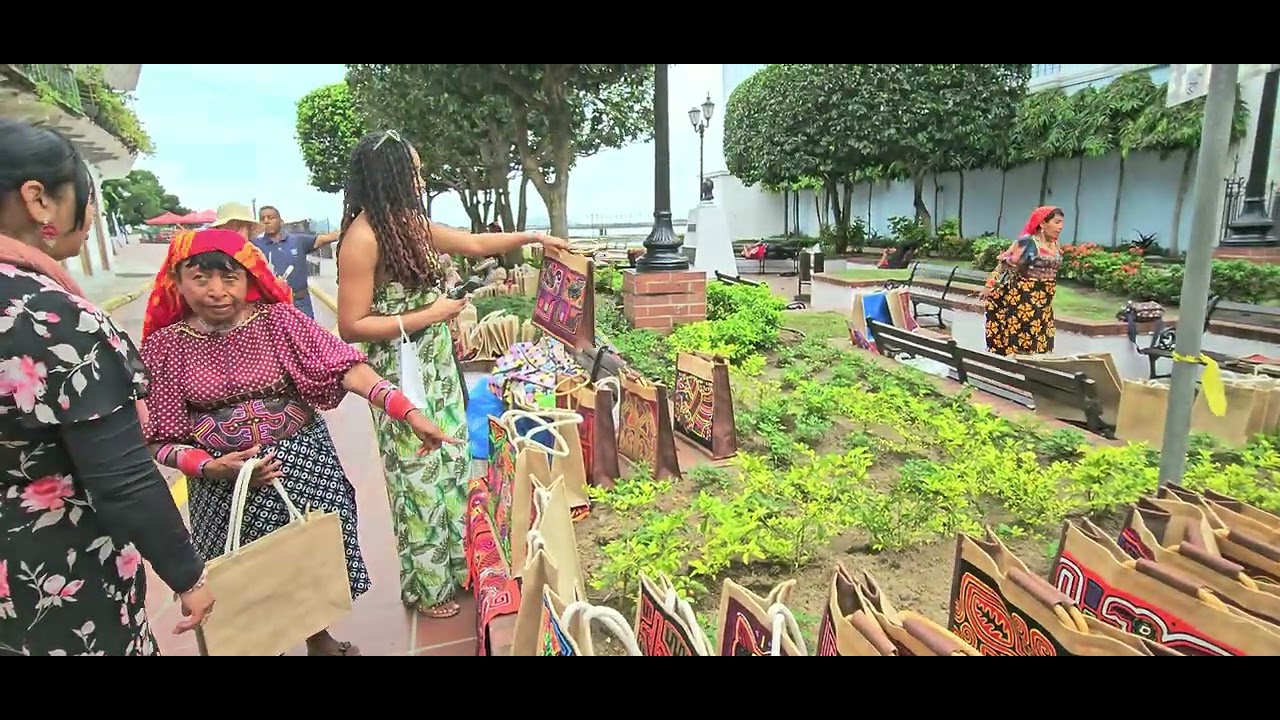 TRADITIONAL BAG MAKING SKILLS IN PANAMA CITY
