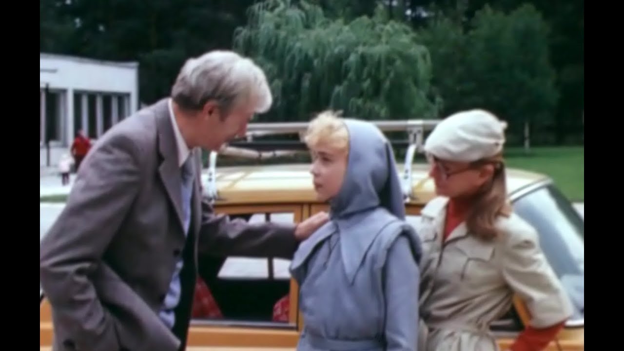 Песня «Ты — человек» (1979) исполняет Елена Шуенкова