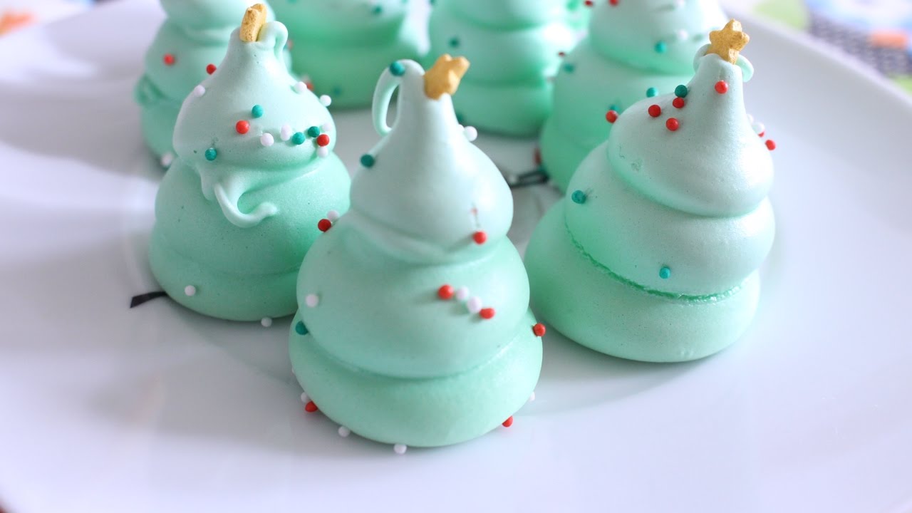 Merengues para Navidad en forma de Arbol Postres Mil
