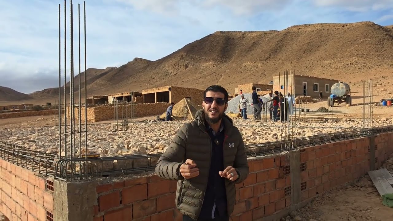 الحمد لله أشغال المسجد في تطور..ان الله معنا....