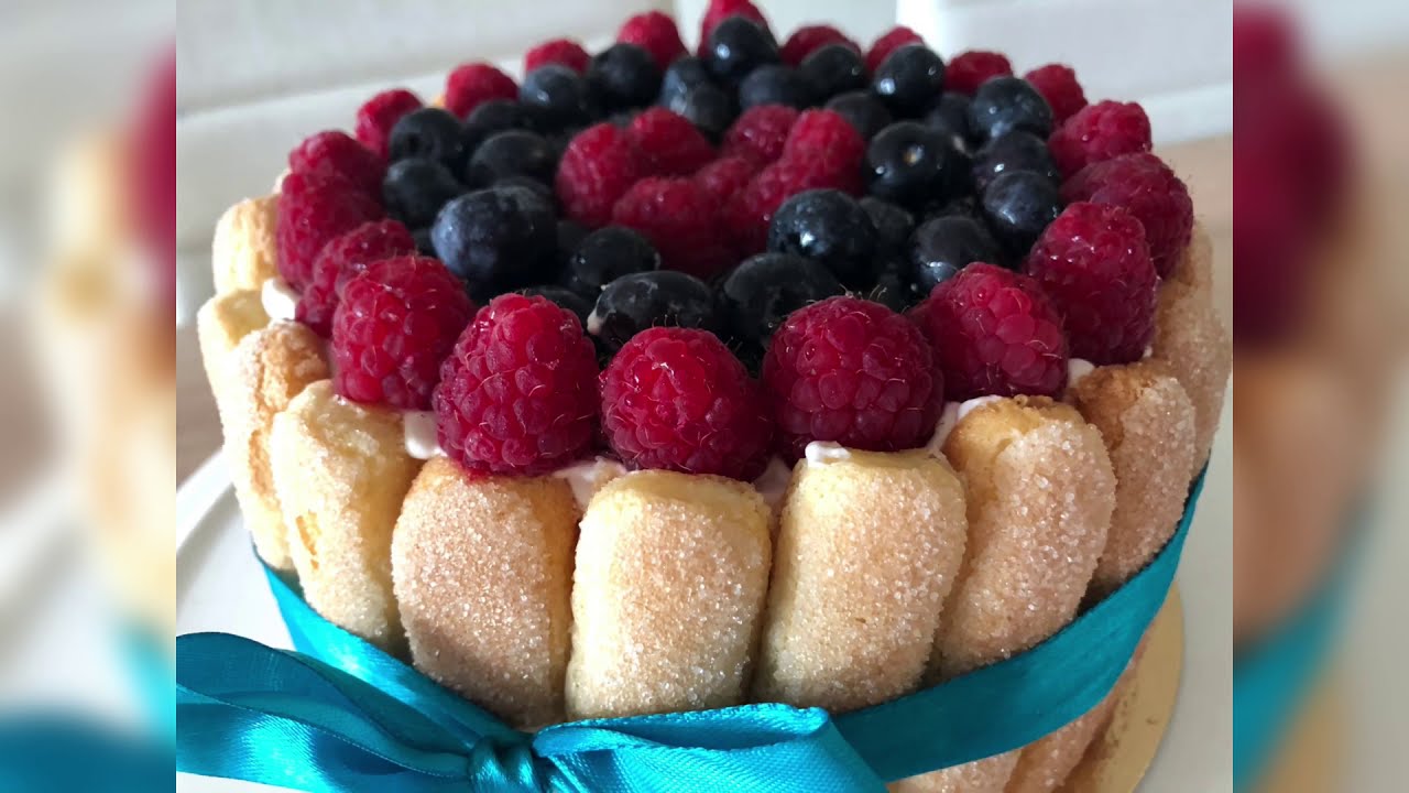 Charlotte aux fruits rouges et à la chantilly mascarpone ... un délice 😋