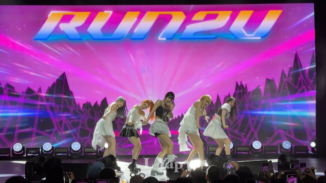 STAYC - SO BAD, RUN2U, POPPY (Kor Ver) 4K Fancam @ TEENFRESH World Tour San Francisco (10/26/23)