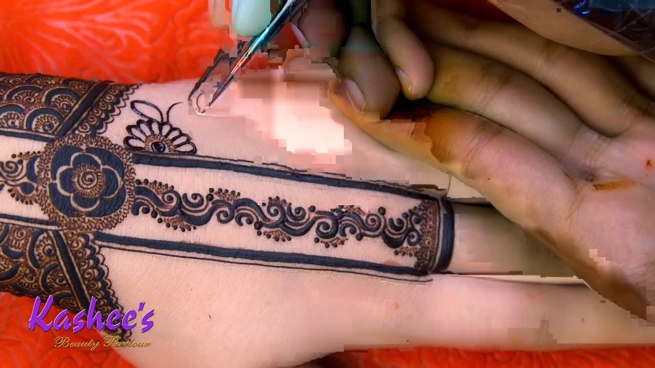 Kashee's Signature Mehndi ....