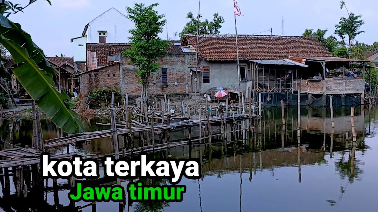 Wajah Kota terkaya Bojonegoro tersepi melihat sekilas sambil berjalan keliling.